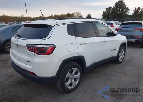 2018 Jeep Compass Latitude Fwd z USA, uszkodzony, nr VIN 3C4NJCBB5JT235467